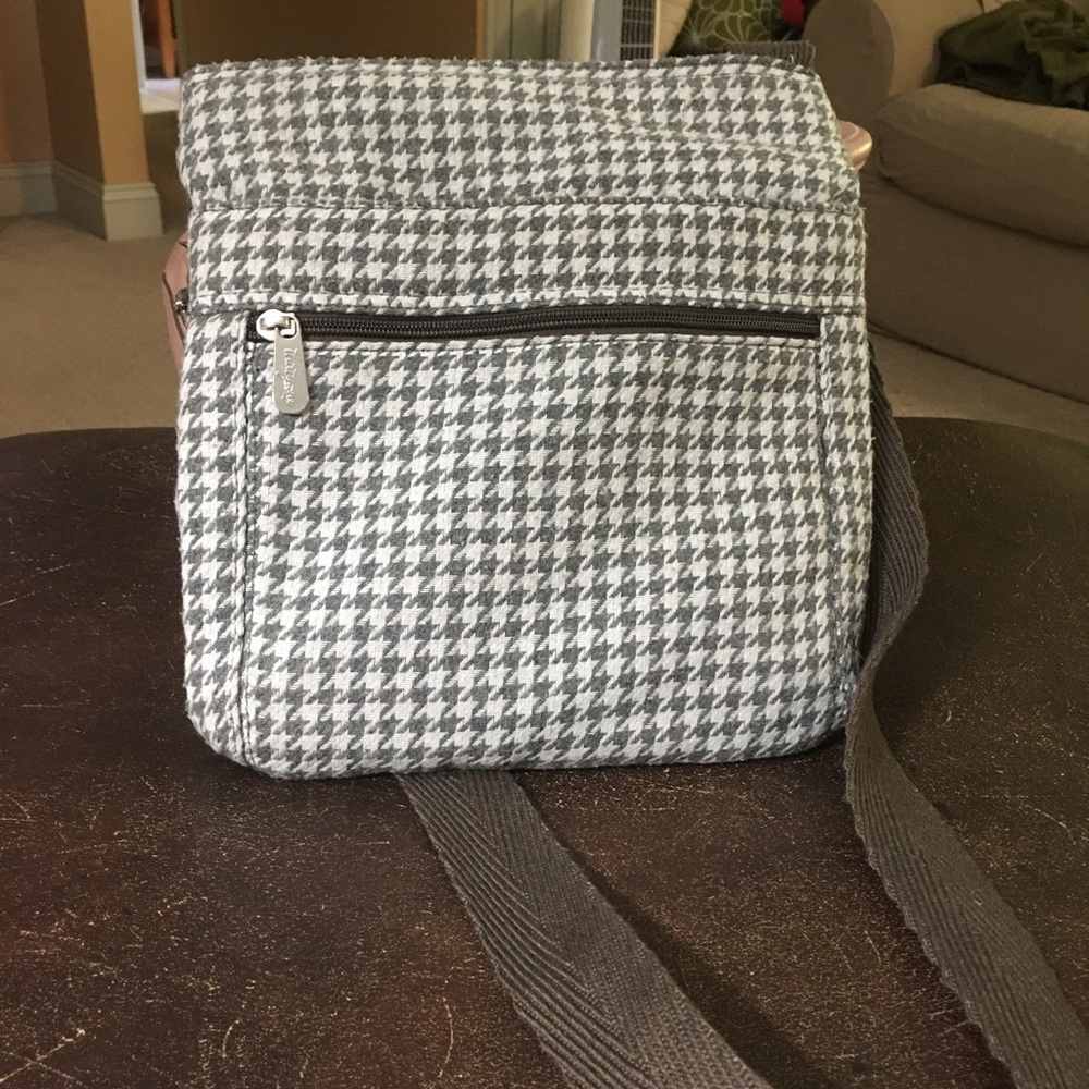 thirty-one Gray and White Houndstooth Crossbody Bag
